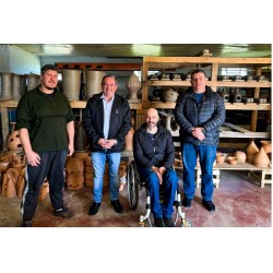 PROGRAMA GENTE QUE FAZ: Ateliê Torres produz peças em cerâmica artesanal